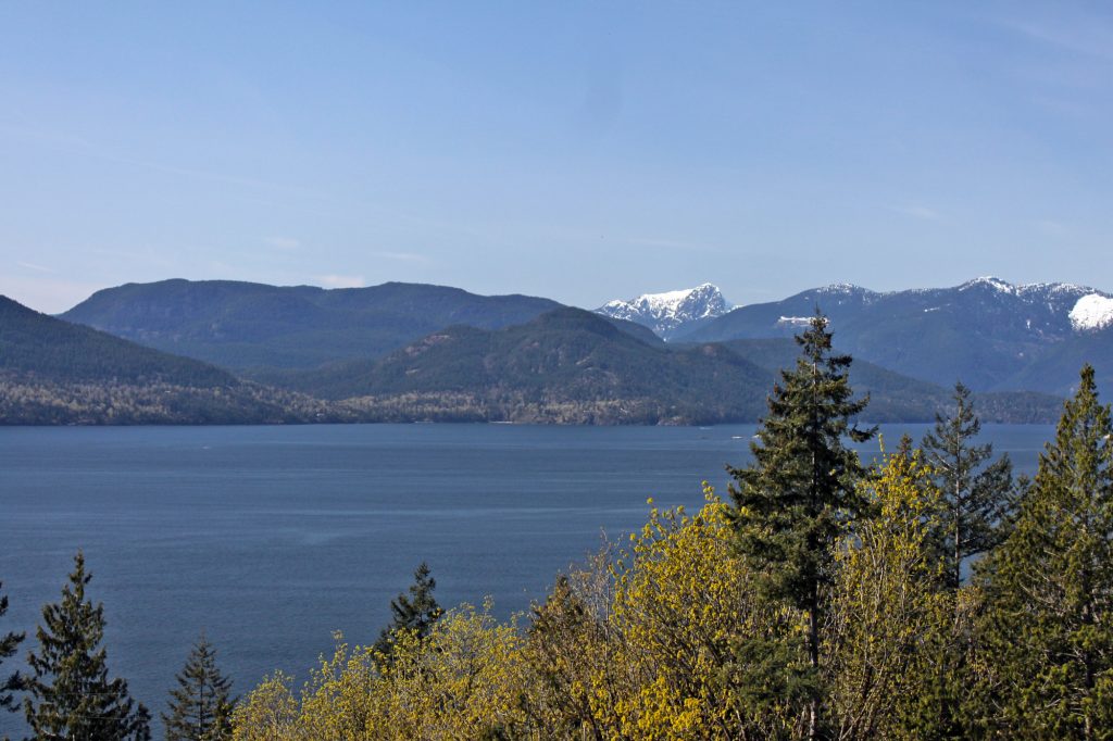 Mountain Views of Howe Sound | Vancouver Trails