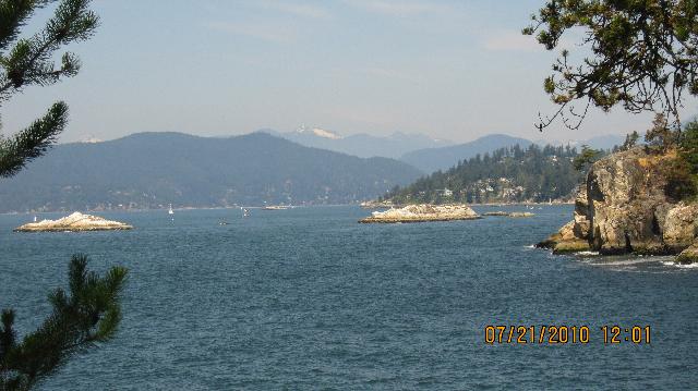 Lighthouse Park Hiking Trail