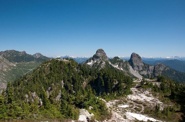 Howe Sound Crest - The Lions