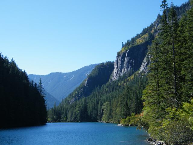 Lindeman Lake