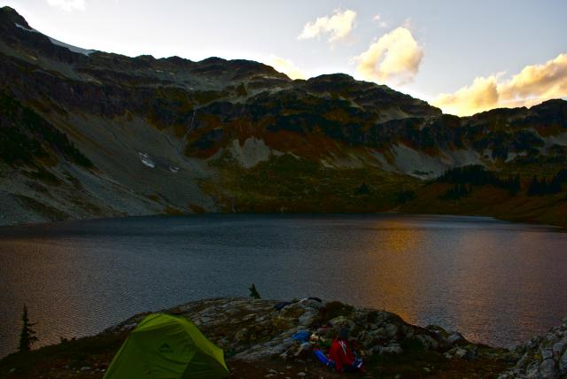 Cirque Lake