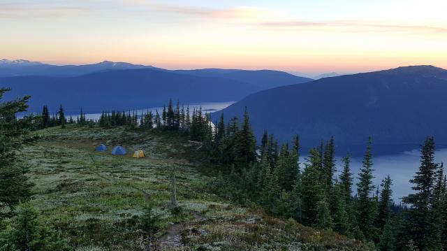 Wavy Crest Trail