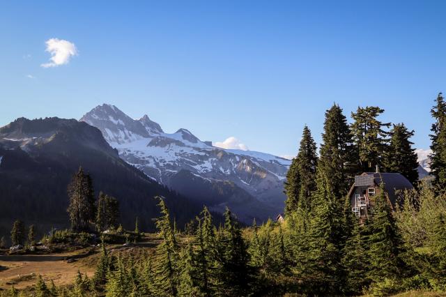 Elfin Lakes Trail