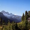 Elfin lakes trail