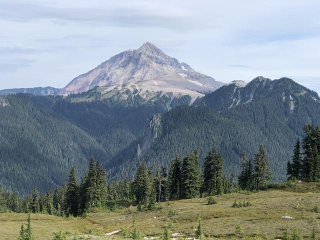 Elfin Lakes Trail