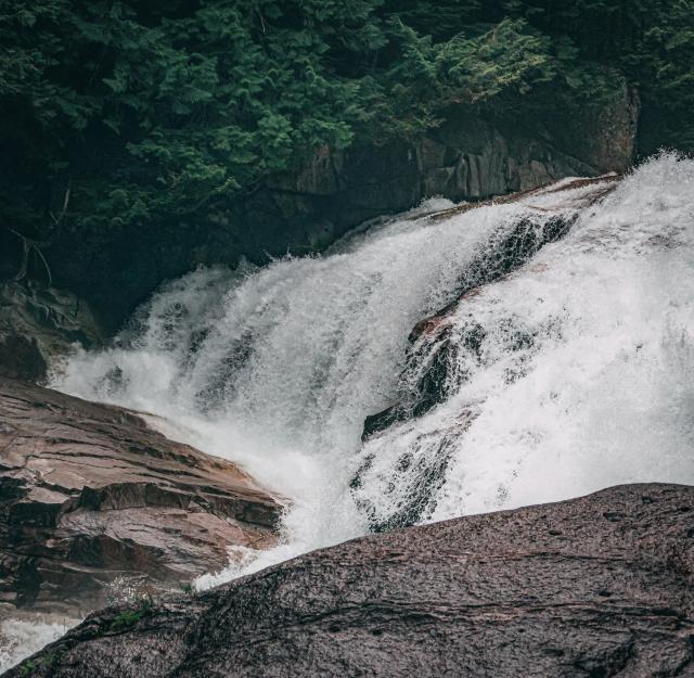 Lower Falls Trail