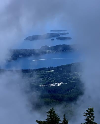 Mt. Elphinstone