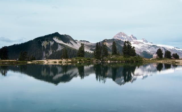 Elfin Lakes Trail