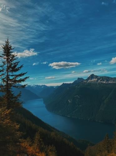 Lindmen, Greendrop, And Flora Lake Loop