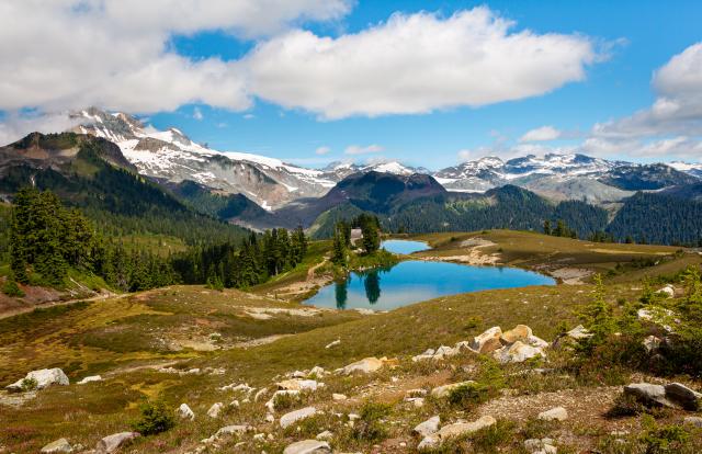 ELFIN LAKES