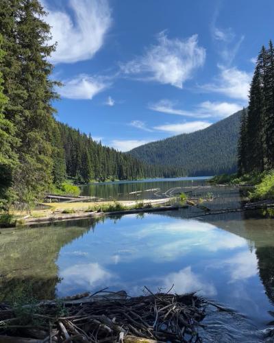 Lightening Lake Trail