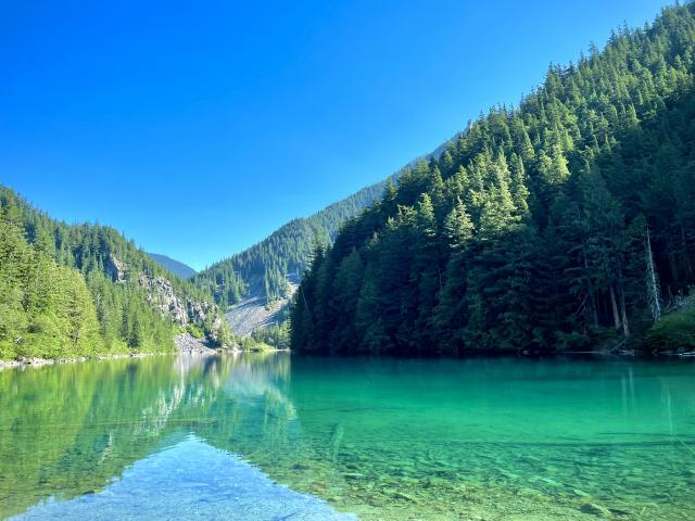 Lindeman Lake