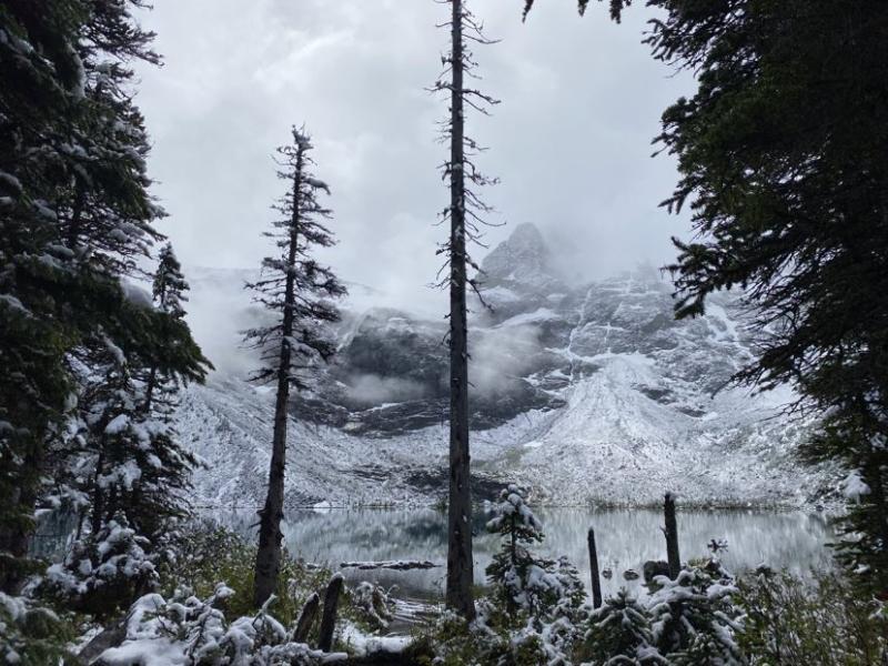 Joffre Lakes Trail