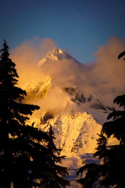 Red Heather Meadows To Elfin Lakes